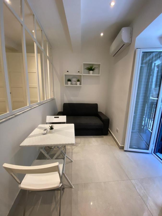 Casa Vacanze Santa Teresella 40 Nápoles Exterior foto